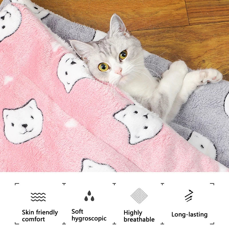 Colchoneta de Felpa Transpirable para Gatos y Perros Pequeños — Suave, Cálida y Lavable