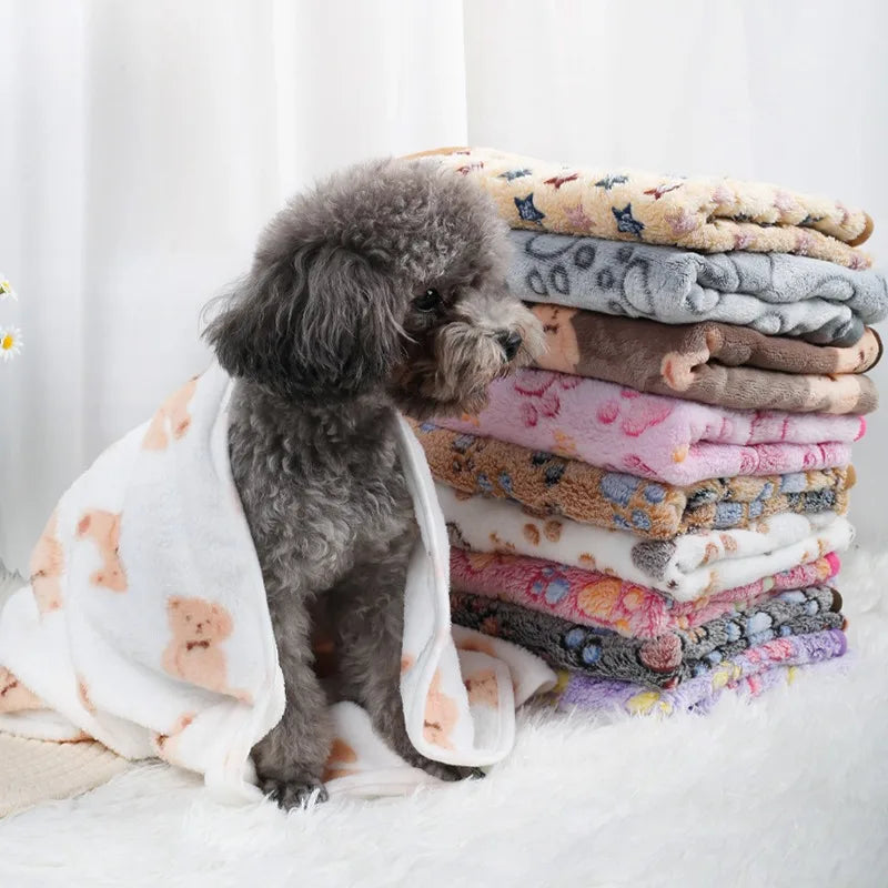 Manta Suave y Esponjosa para Mascotas, Franela con Estampado de Huellas, Cama Cálida y Cómoda para Perros y Gatos